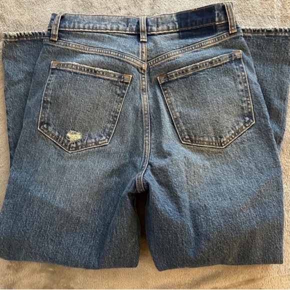 Abercrombie & Fitch Ultra High Rise Kick Flare Curve Love Jeans - Picture 9 of 12